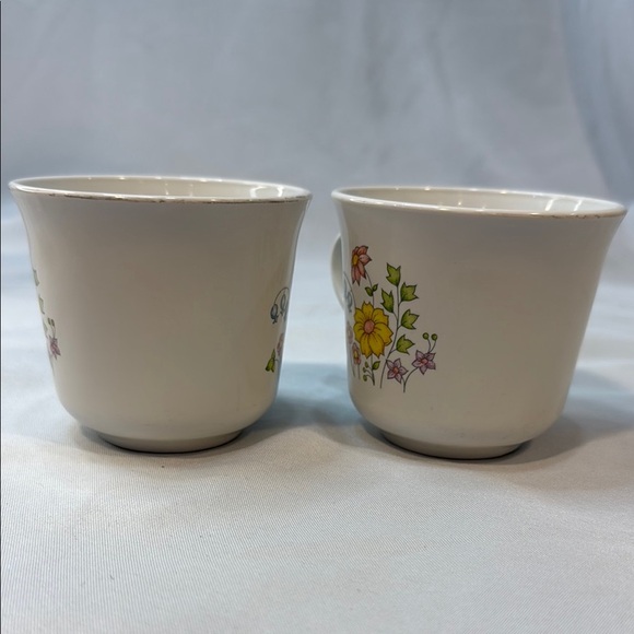 Vintage CORELLE Ceramic Mugs SPRING MEADOW Floral pattern, SET OF 2 - Picture 5 of 6